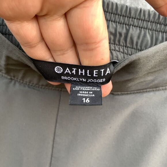 ATHLETA Brooklyn Jogger Sz 16 Green Lightweight Pockets Pull on Loungewear - Picture 13 of 13